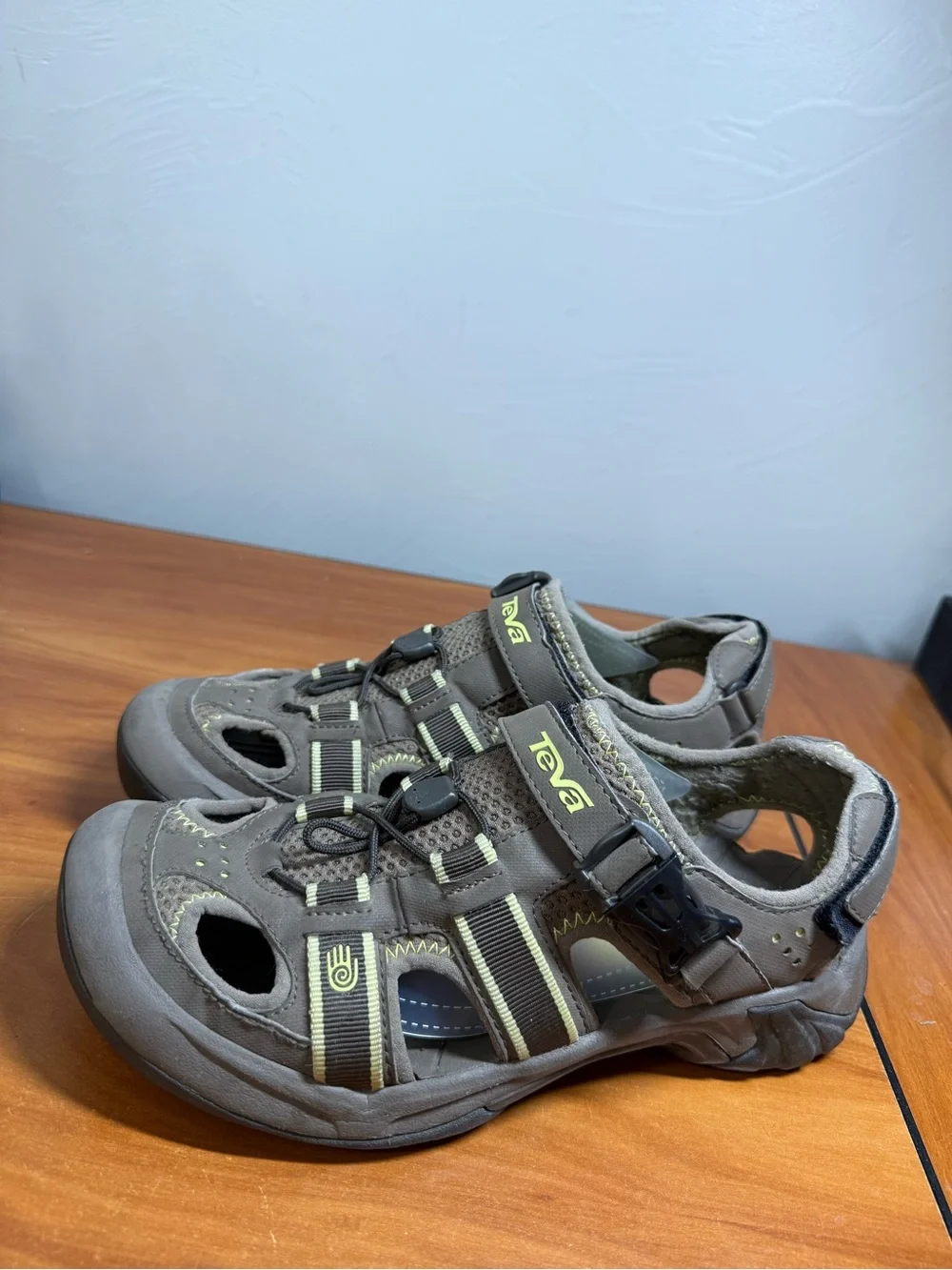 Teva Omnium Women's Sandal Water Shoe Outdoor Hiking Grey Brown Adjustable W9.5